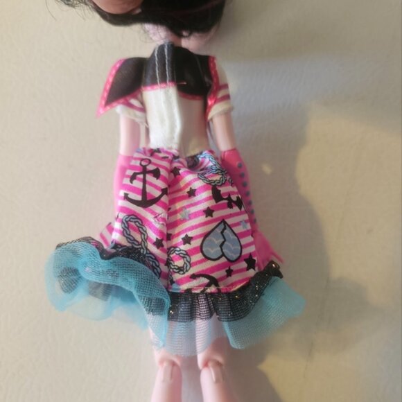 Monster High Draculaura Shriekwrecked doll - Picture 6 of 6